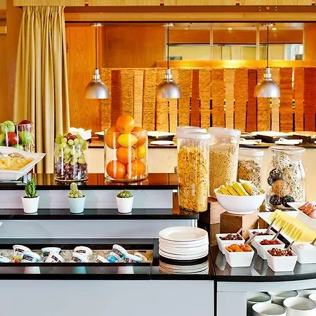 מלון Cedar Court בראדפורד