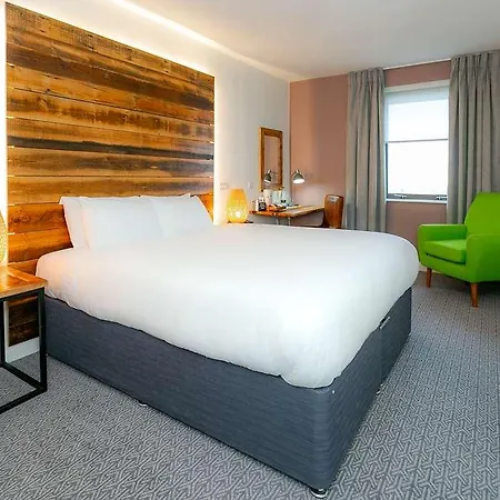 Hotell Cedar Court *